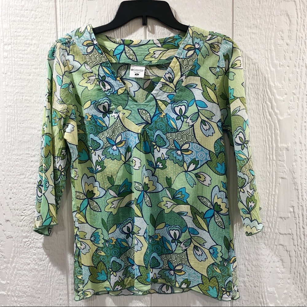 Columbia V Neck Shirt, Elbow Sleeve shirt, Columbia top